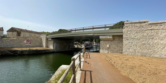Pont de provence Aigues Mortes rénovation Razel Bec