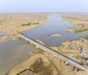 Razel-Bec Pont sur le Logone Frontiere Tchad Cameroun